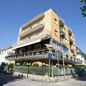 Hotel Luca, Rimini
